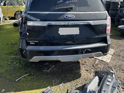 Ford Explorer en desarme