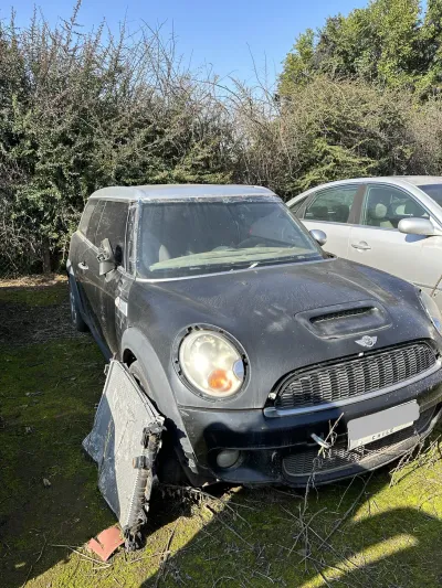 MINI CLUBMAN 2011 en desarme