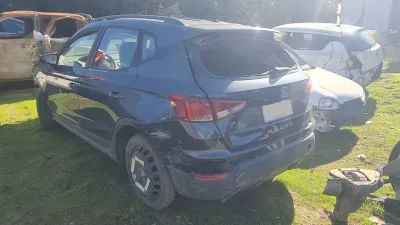 SEAT ARONA 1.6 AUT en desarme